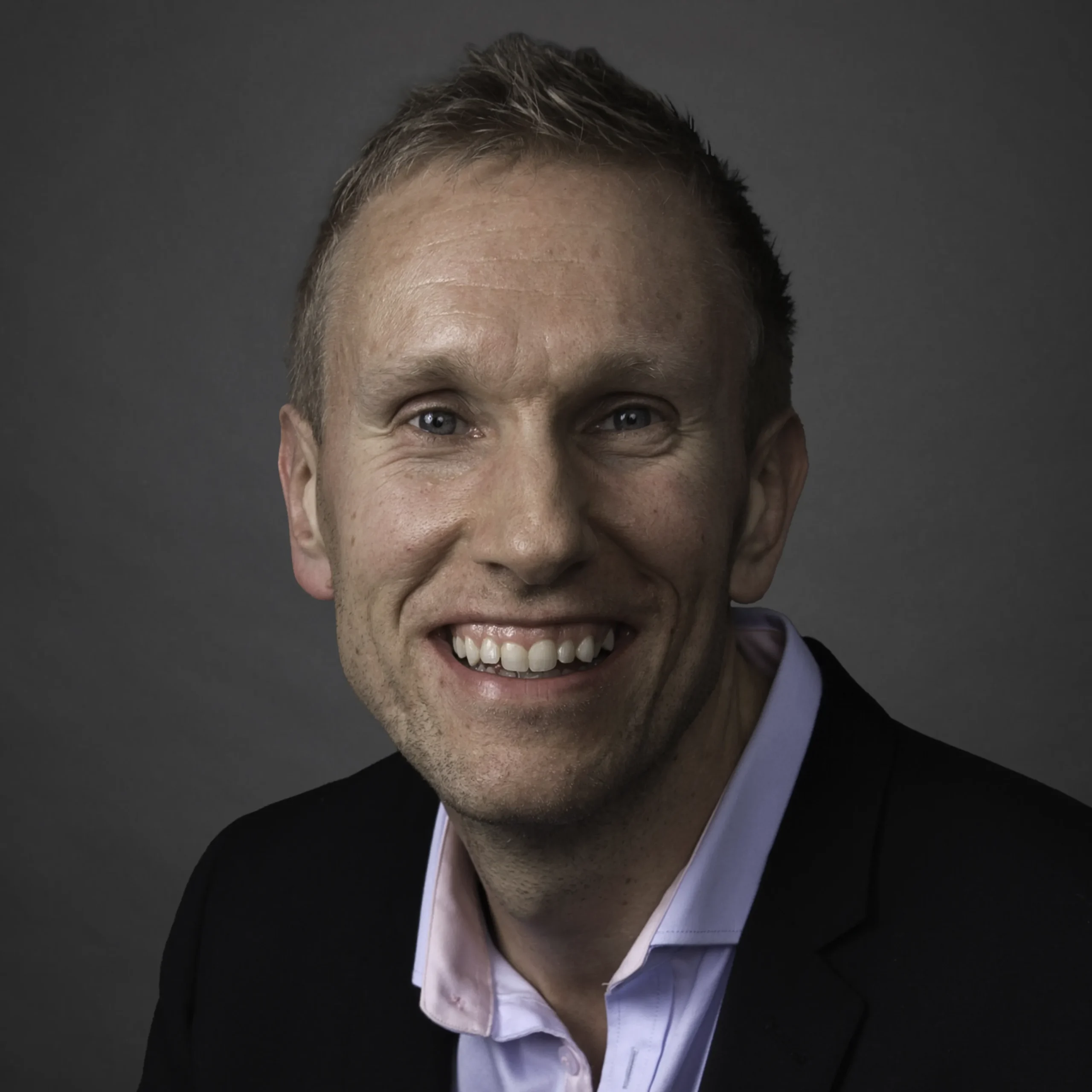 Tobias Wallter - program and project manager specialist